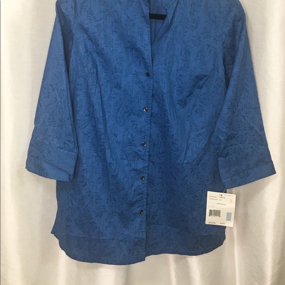 5 for $50!!! Liz Claiborne blouse in sapphire, size Small. - Picture 2 of 5